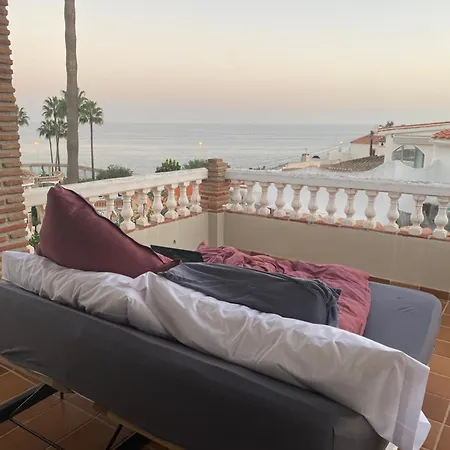 Renovated Seafront - Private Pool And Parking Holiday home *