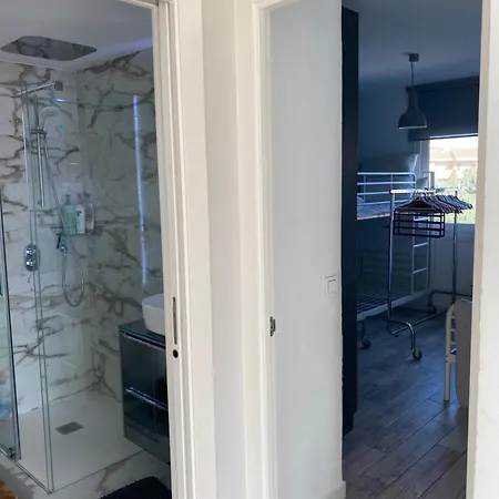 Renovated Seafront - Private Pool And Parking Σπίτι διακοπών *