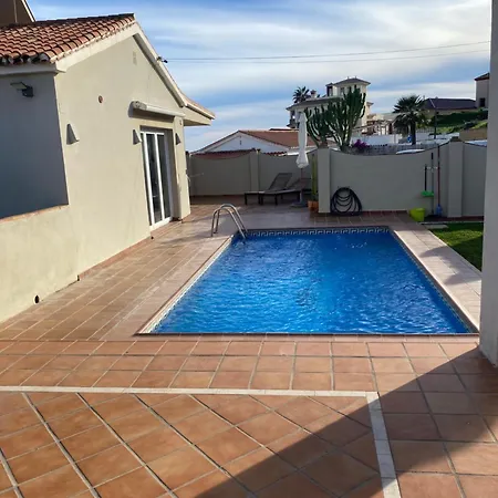 Renovated Seafront - Private Pool And Parking Fuengirola