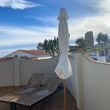 Renovated Seafront - Private Pool And Parking *